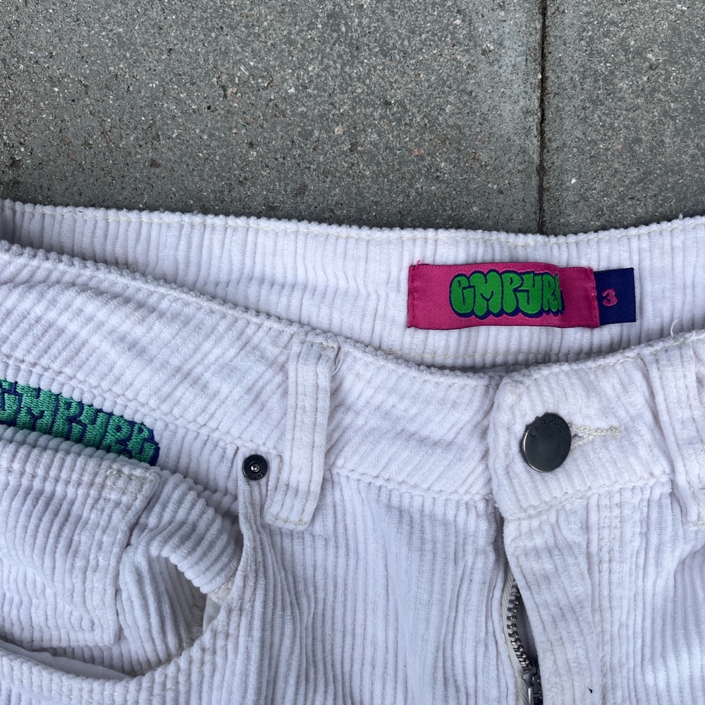 White Empyre Cords Size 3 - image 2